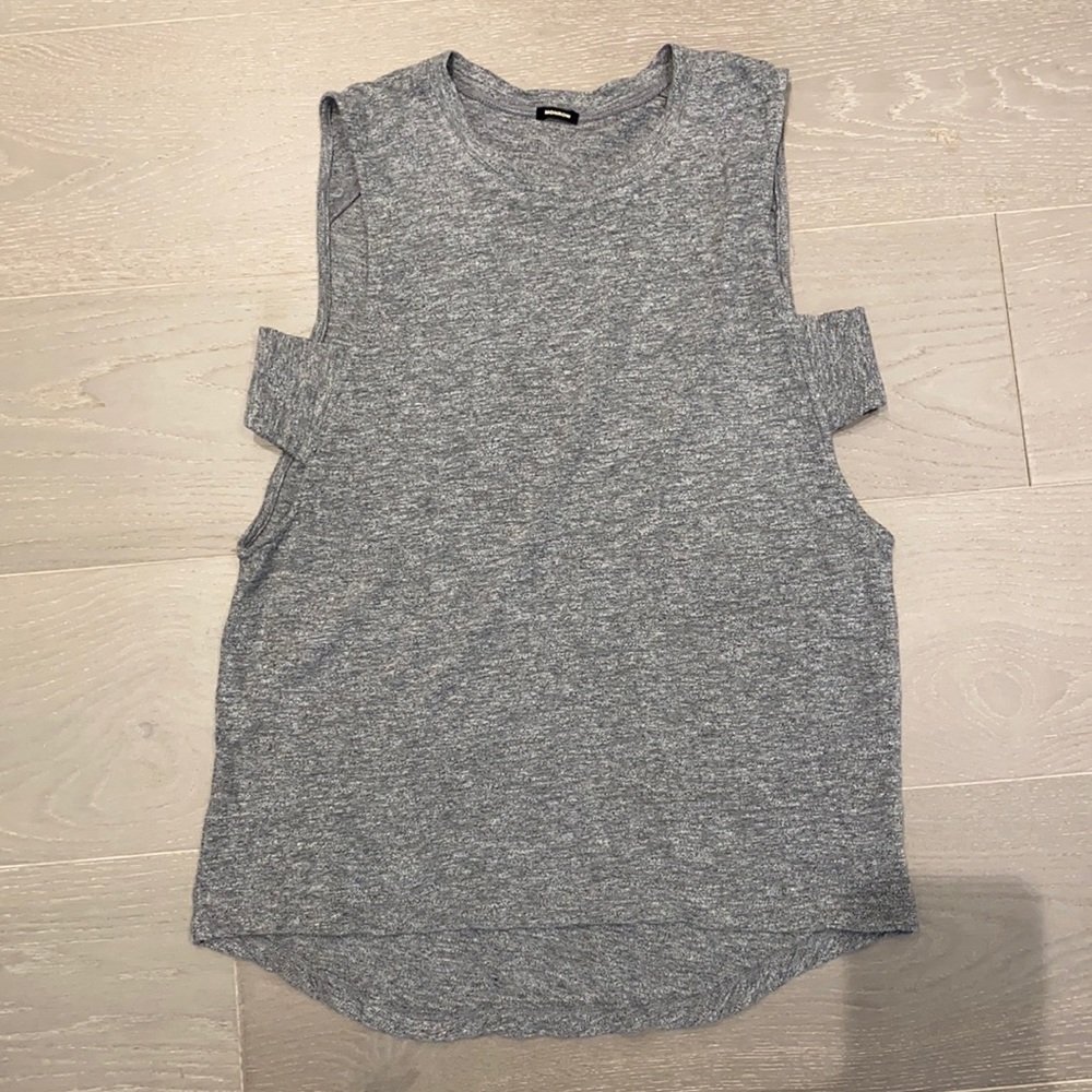 Monrow grey tank